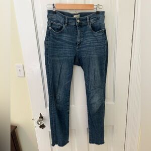 DL1961 Mara Straight Mid Rise Instasculpt Ankle Chancery 28